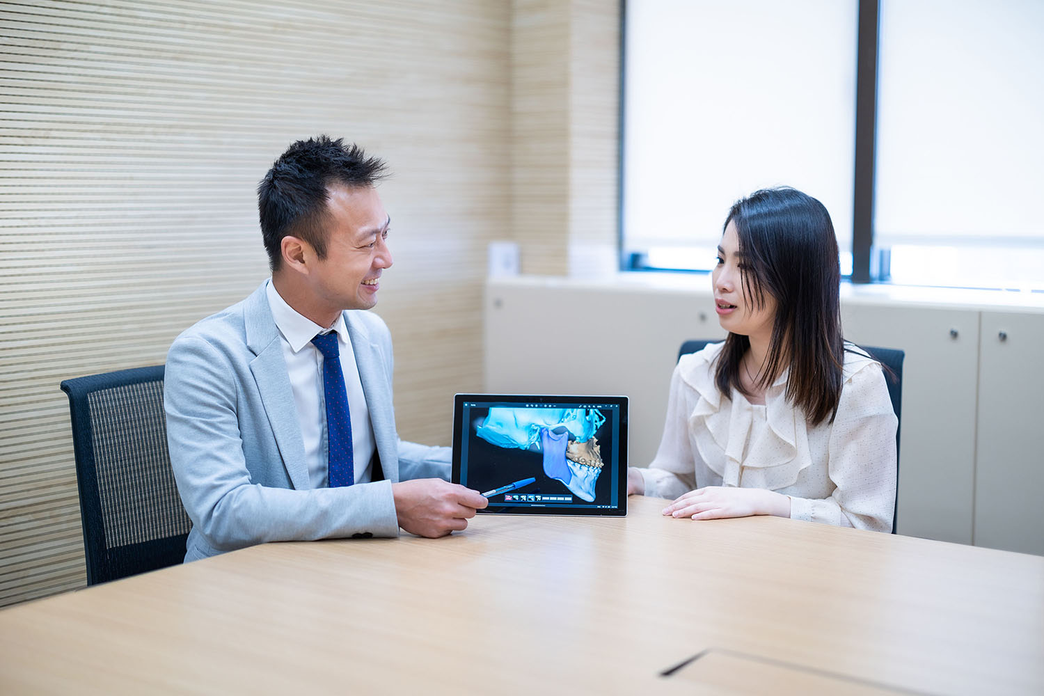 HKU Faculty of Dentistry, Oral and Maxillofacial Study Shows Internal Fixation Surgery Linked with Improvement in Long Jaw Patients’ Quality of Life