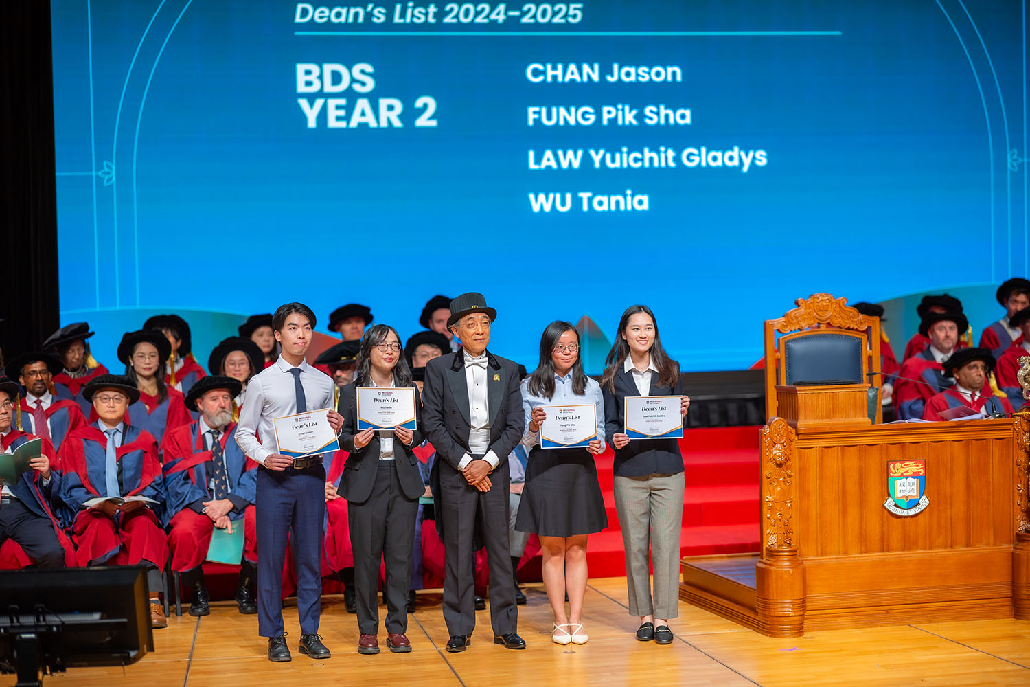 HKU Faculty of Dentistry, 215th Congregation Class of 2025, Dean’s list recipients with Professor Jin